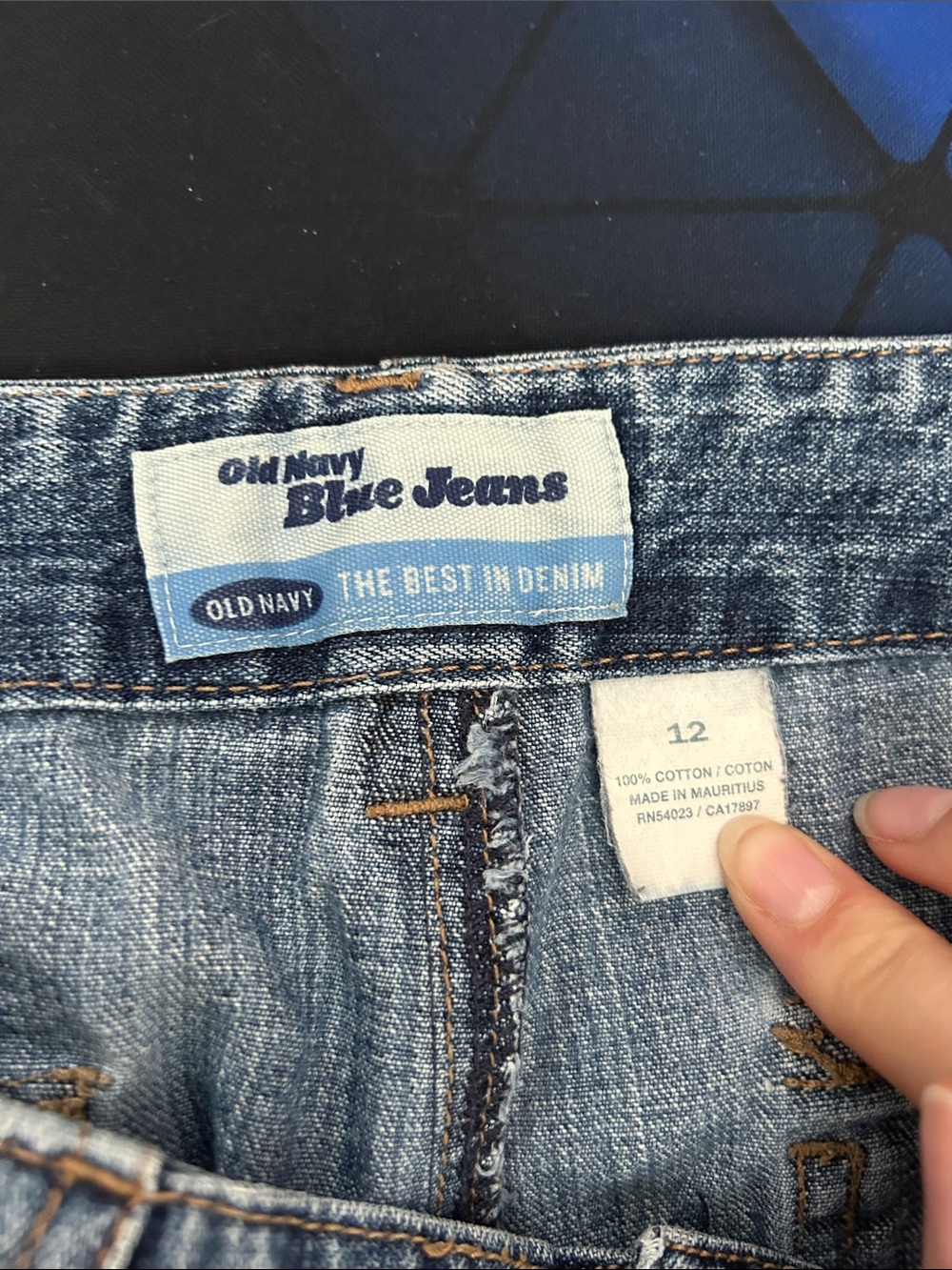 Y2K 2000s Rid Rise Denim Shorts - Picture 4 of 6
